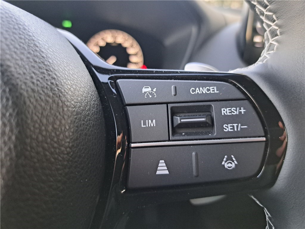 HONDA ZR-V E:HEV