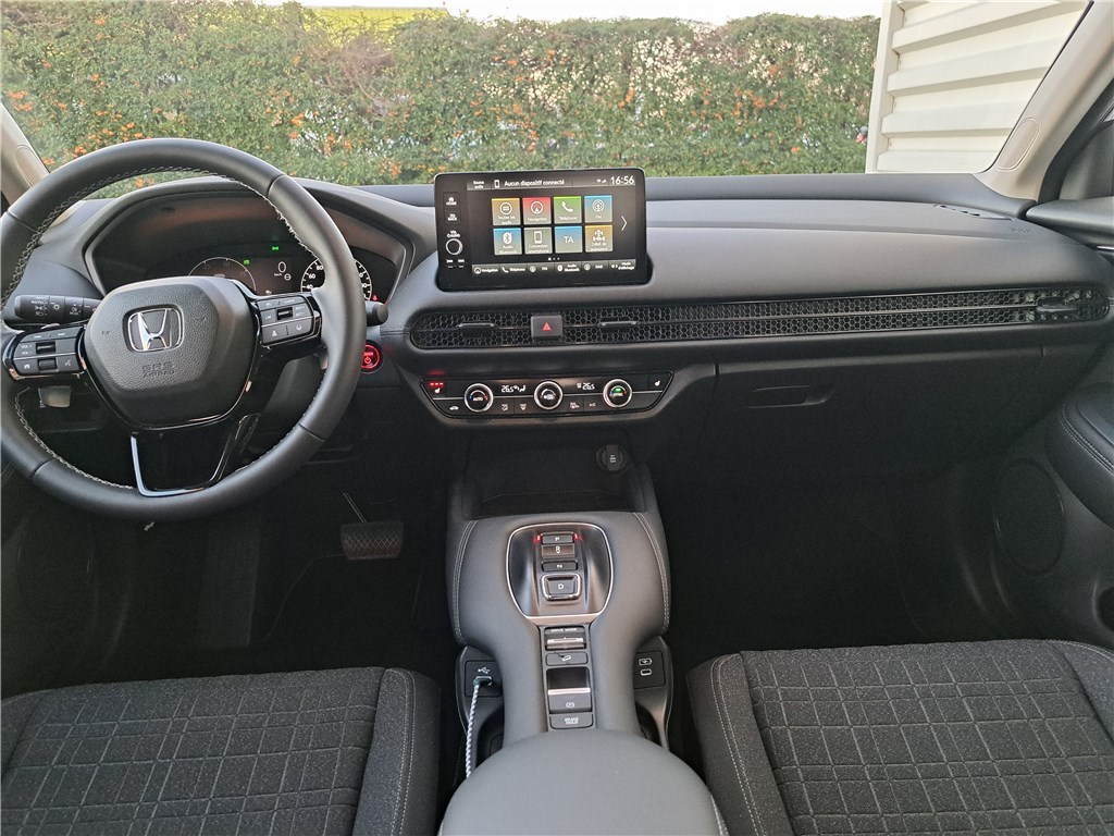 HONDA ZR-V E:HEV